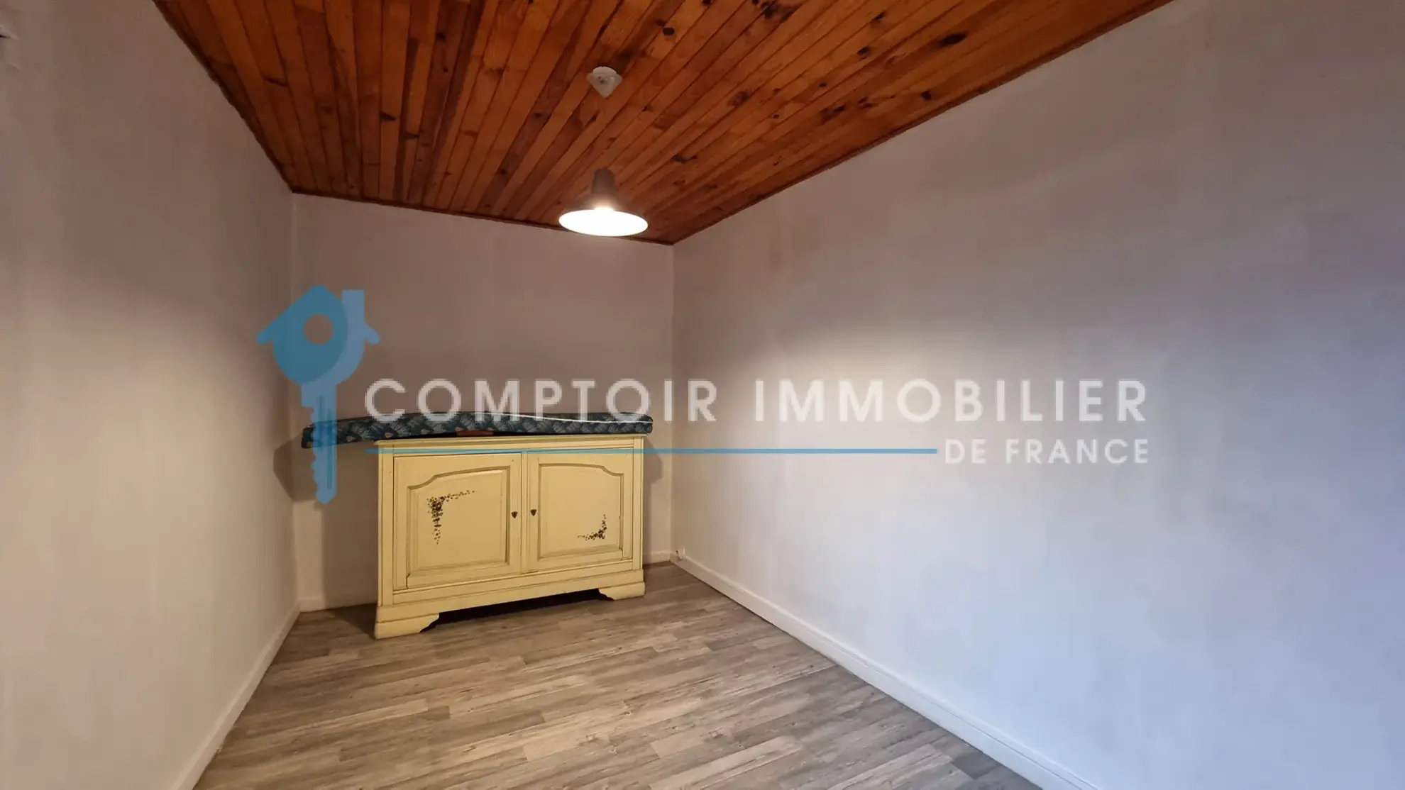 Maison de village de 70 m² à Salettes en Ardèche, résidence secondaire avec vue montagne 