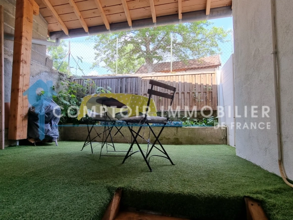 Maison de village de 70 m² à Salettes en Ardèche, résidence secondaire avec vue montagne