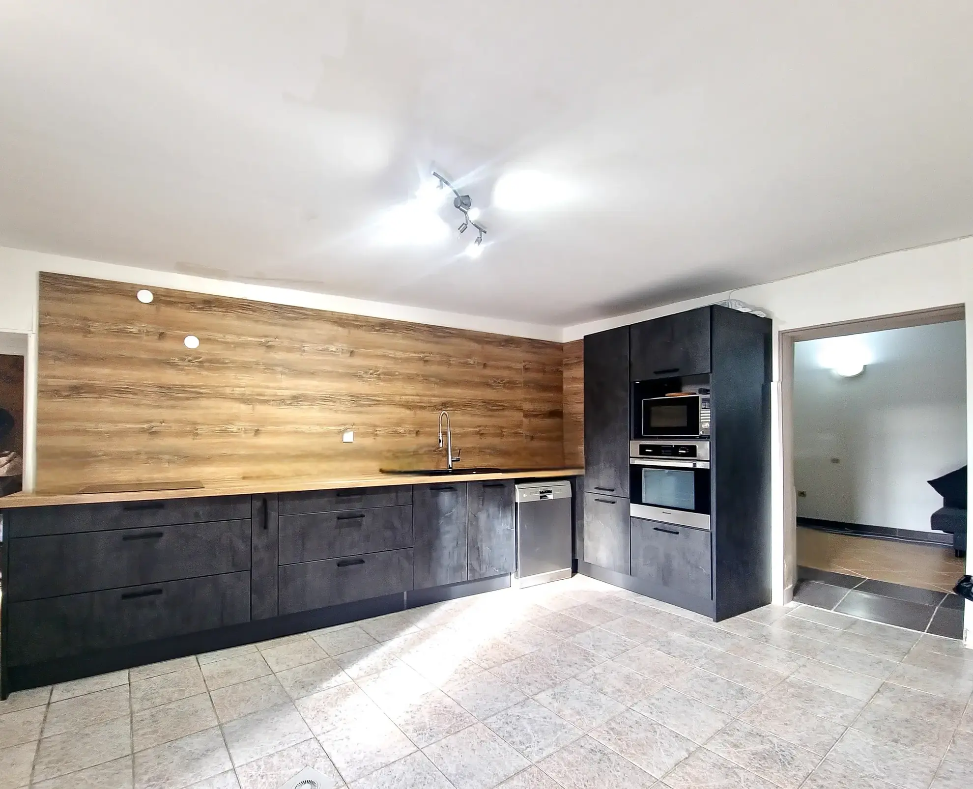 Maison de village en vente à Les Ganges Gontardes de 161m² avec grand terrain et potentiel d’extension 