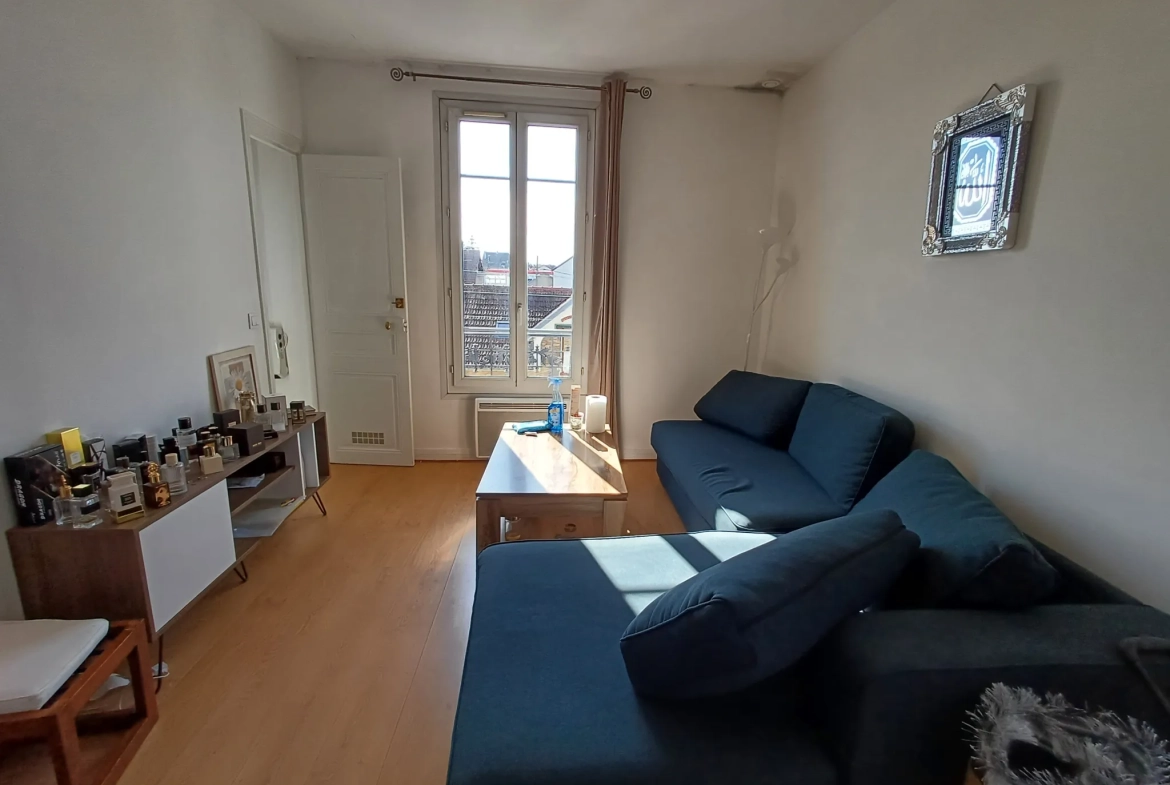 Vente appartement 3 pièces à Viry-Châtillon proche gare Juvisy-sur-Orge 