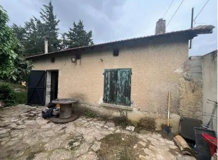 Achat en enchères d'une maison de 49 m² à Sorgues avec terrain et terrasse