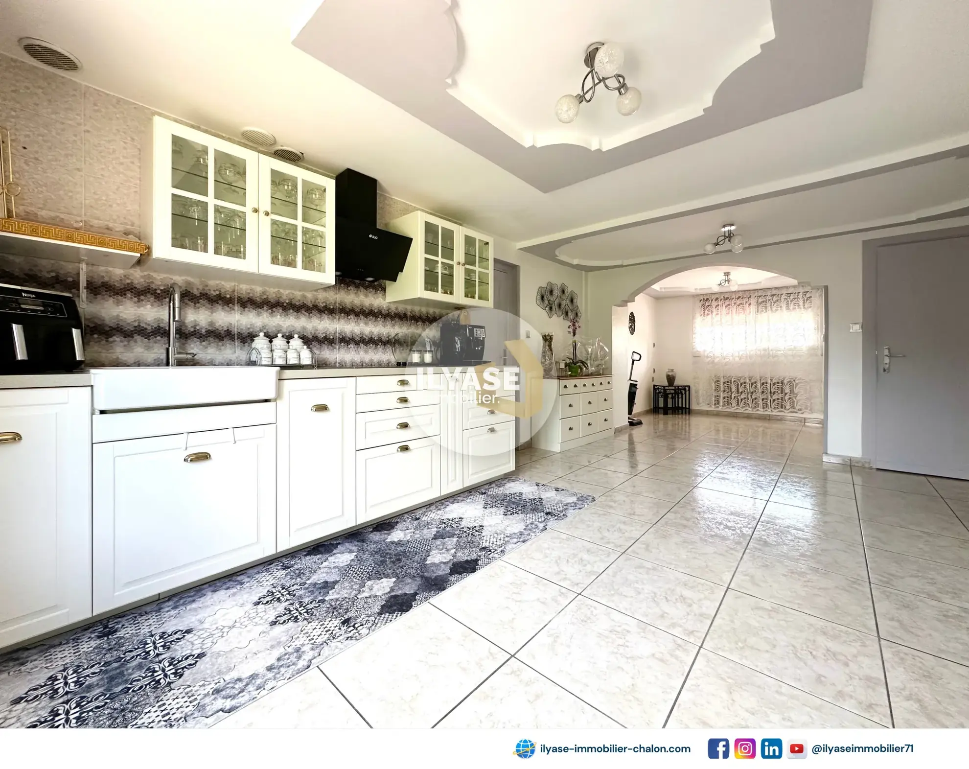 Maison de 192 m² avec jardin à Chalon-sur-Saône - 3 chambres et studio indépendant 