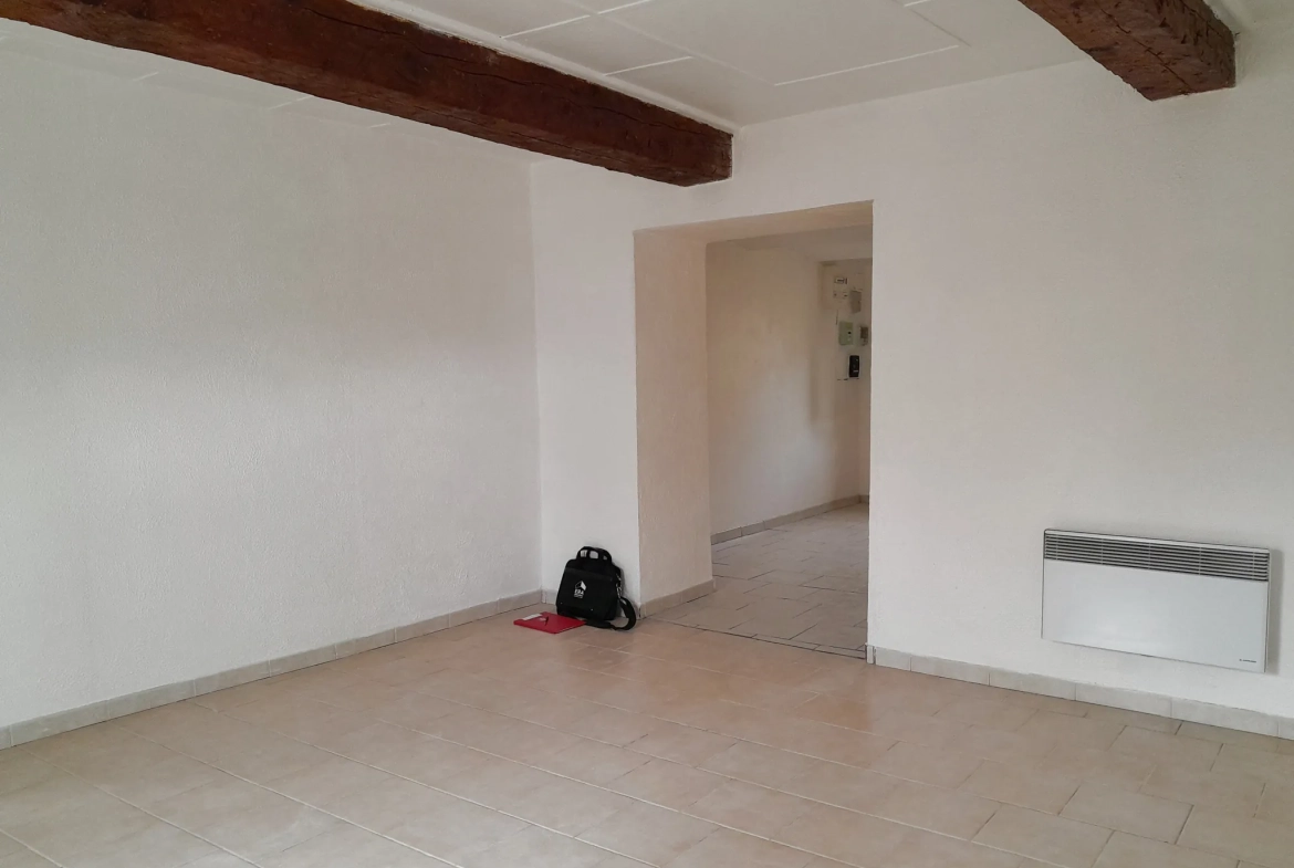 Maison 84 m² rénovée avec terrasse à Caumont-sur-Durance 