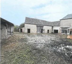 Villa T5 de 145m² avec jardin et garage au Pondy - Vente aux enchères à partir de 75 000 € 