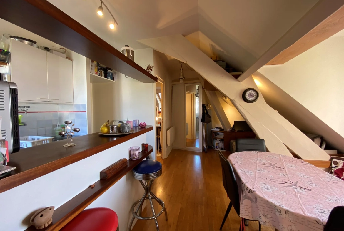 Appartement T2 à Palaiseau avec gare et commerces à proximité 