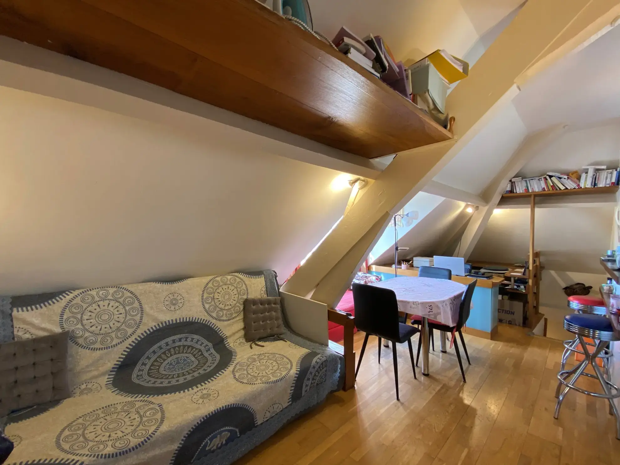 Appartement T2 à Palaiseau avec gare et commerces à proximité 