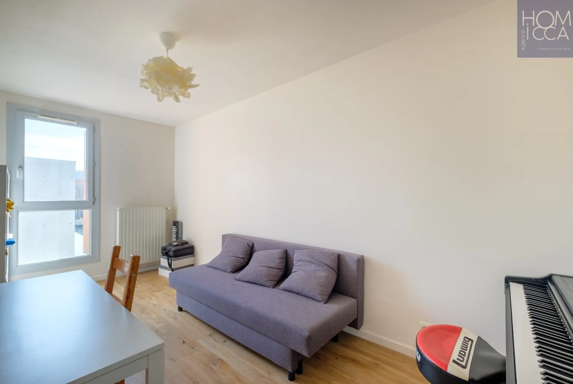 Appartement T3 récent de 60,63 m² avec balcon et parking à Lyon 9e 