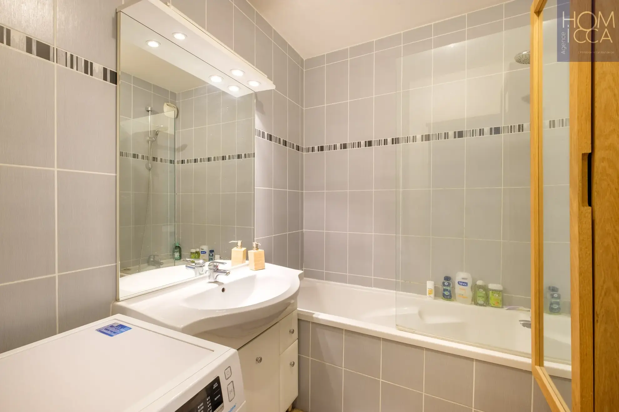 Appartement T3 récent de 60,63 m² avec balcon et parking à Lyon 9e 
