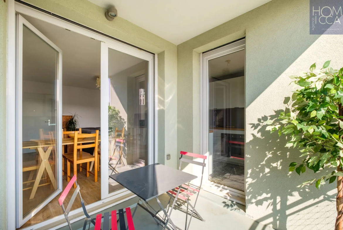 Appartement T3 récent de 60,63 m² avec balcon et parking à Lyon 9e 