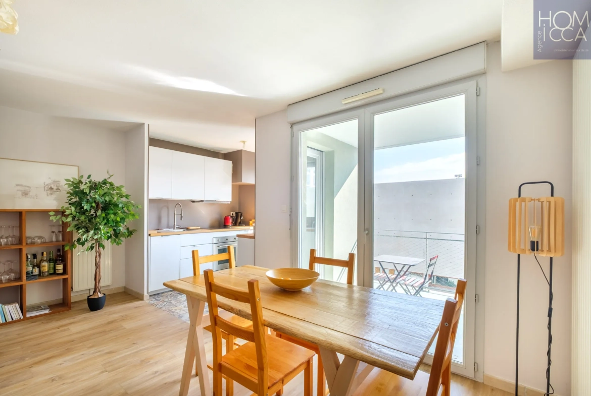 Appartement T3 récent de 60,63 m² avec balcon et parking à Lyon 9e 