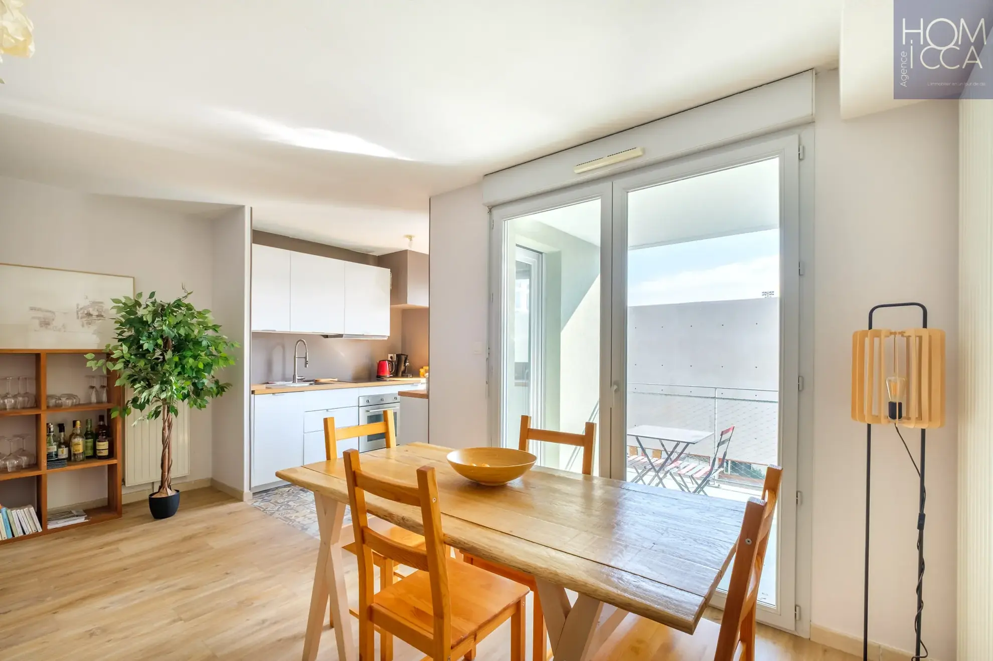 Appartement T3 récent de 60,63 m² avec balcon et parking à Lyon 9e 