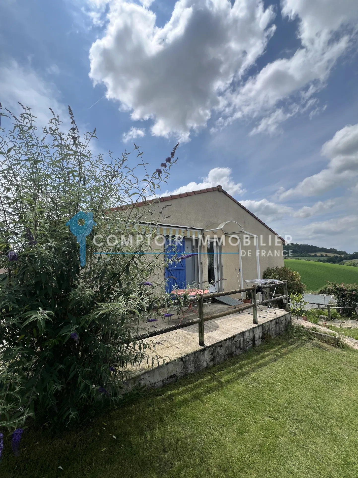 Ensemble immobilier à vendre à Saint-Paul-Cap-de-Joux - Opportunité d'investissement 