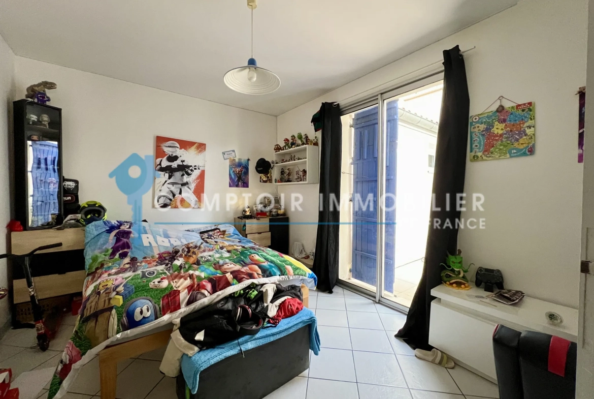 Ensemble immobilier à vendre à Saint-Paul-Cap-de-Joux - Opportunité d'investissement 