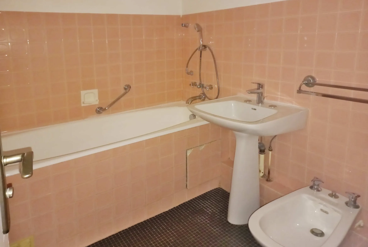 Appartement 2 pièces à vendre à Joinville-le-Pont dans résidence de standing 