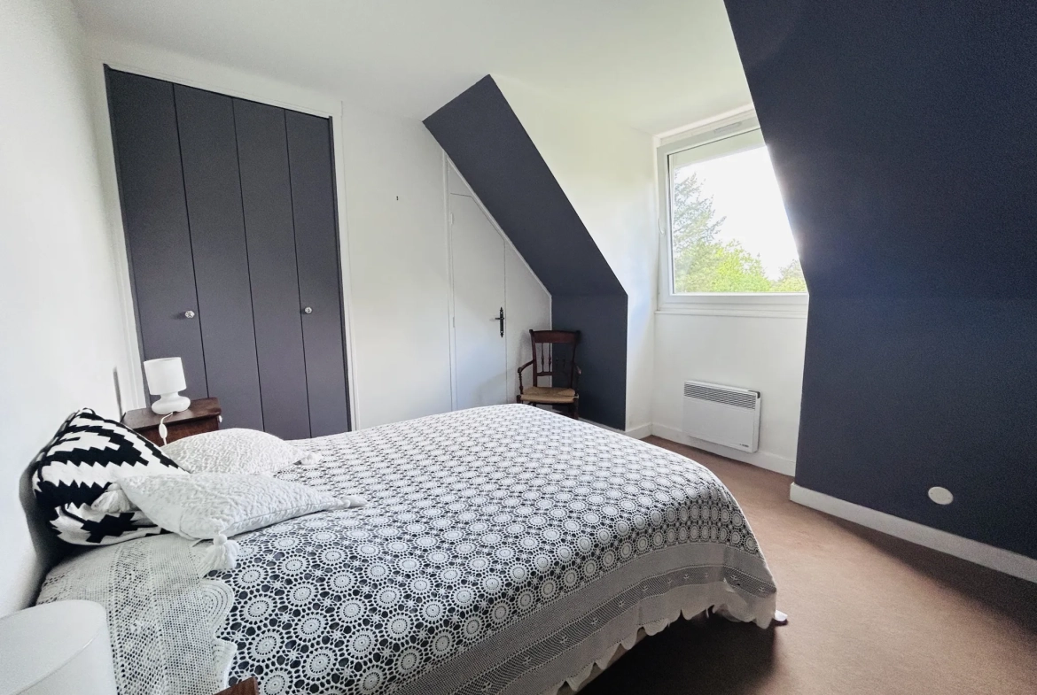 Maison individuelle avec piscine à Darazac, Xaintrie - Vue dégagée et environnement calme 