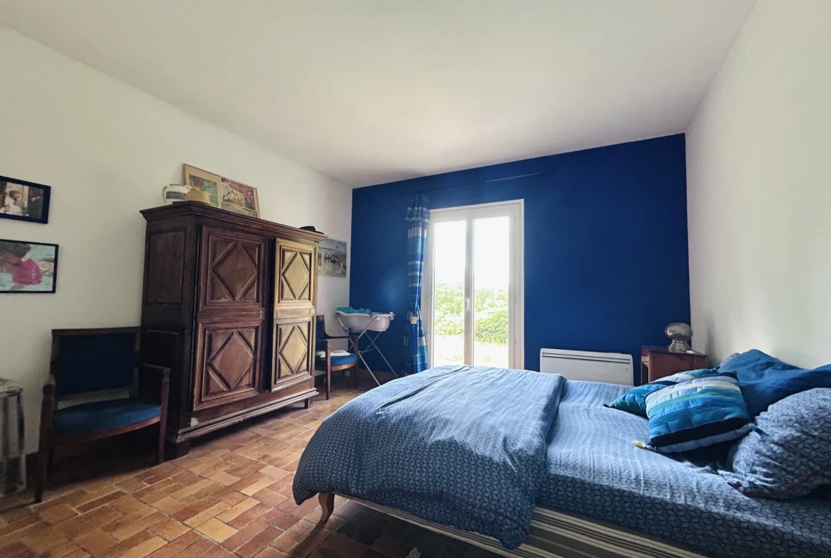Maison individuelle avec piscine à Darazac, Xaintrie - Vue dégagée et environnement calme 