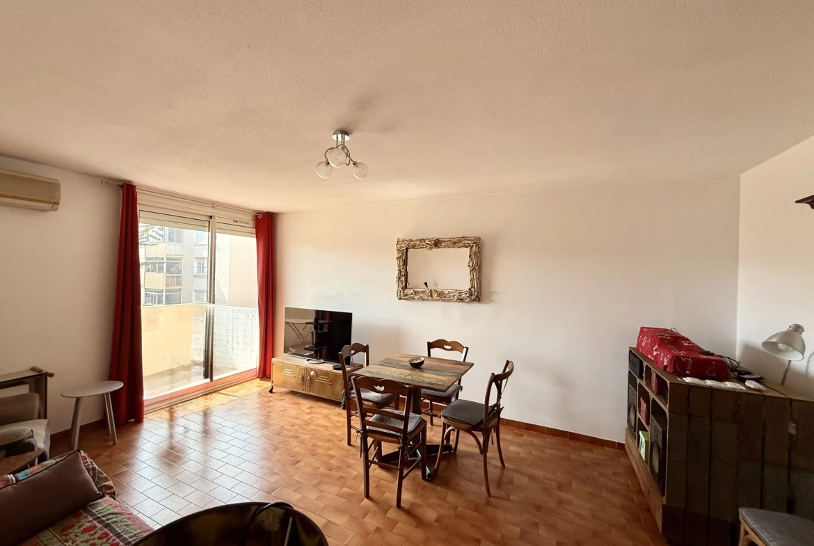 Appartement T2 à Montpellier de 54 m² avec parking et balcon au dernier étage 