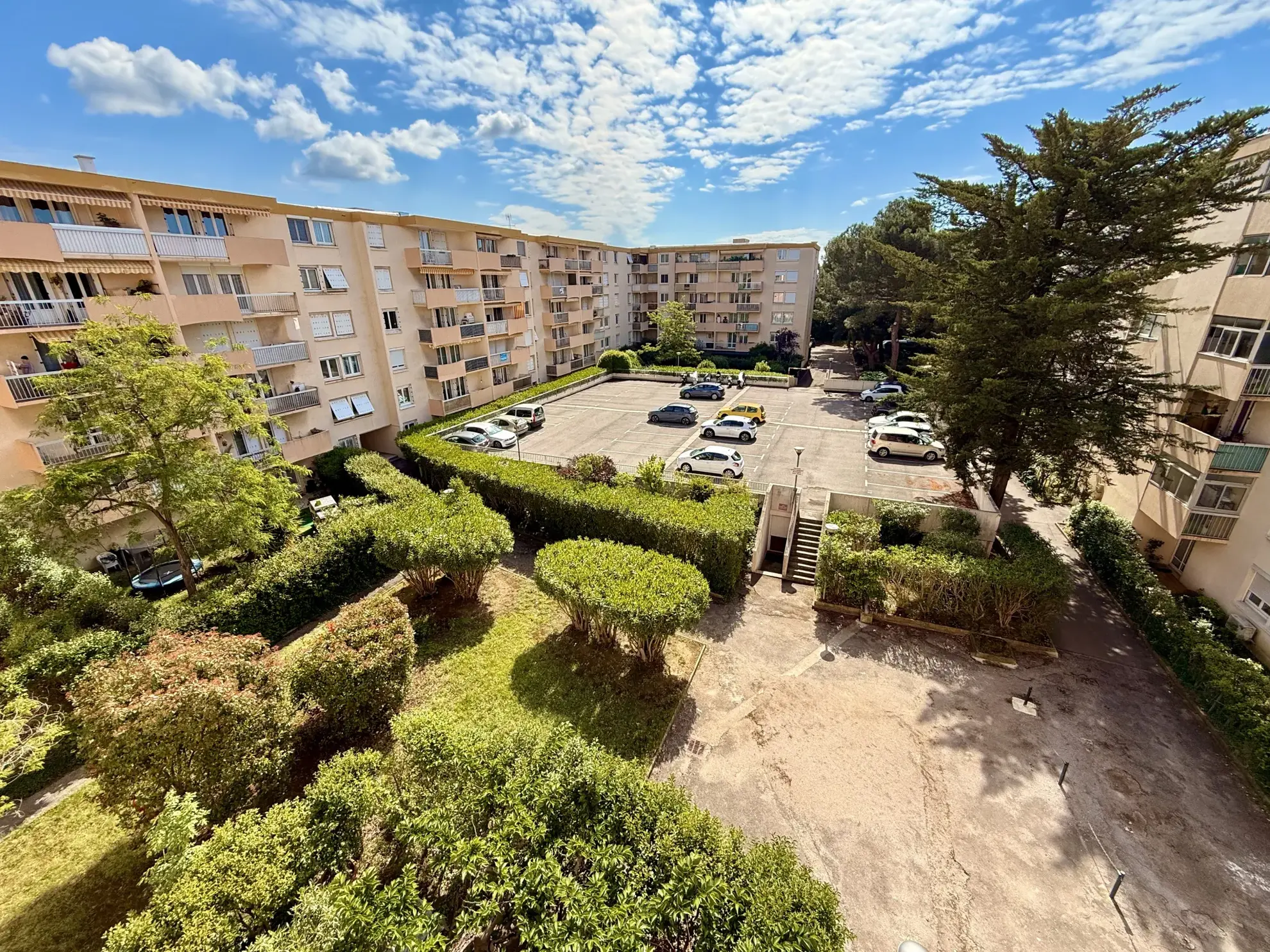 Appartement T2 à Montpellier de 54 m² avec parking et balcon au dernier étage 