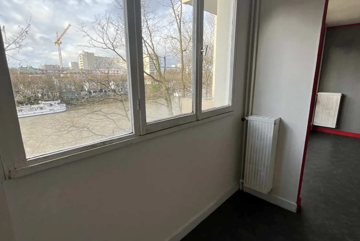 Appartement 2 pièces avec vue sur la Seine à L'Île-Saint-Denis 
