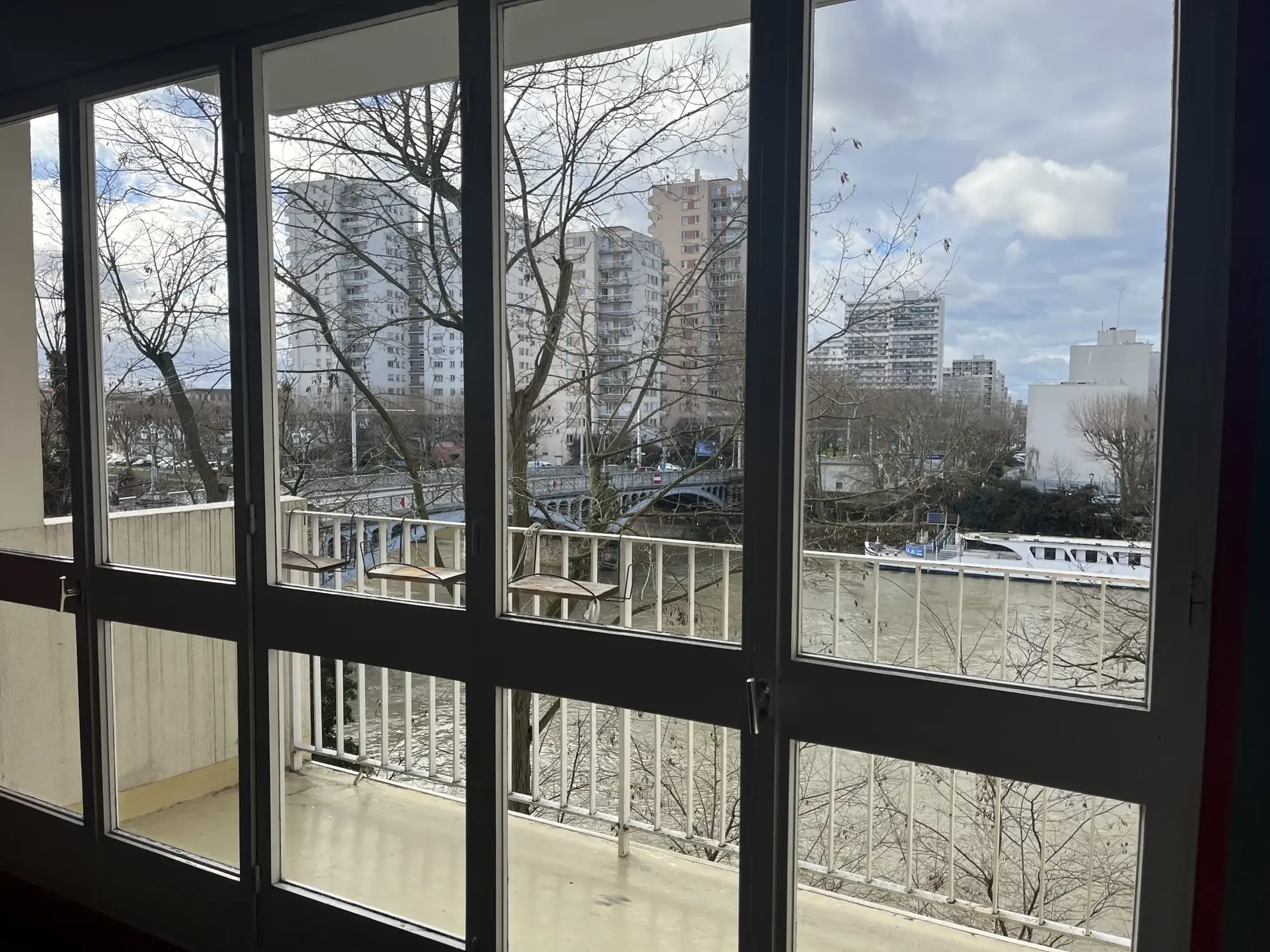 Appartement 2 pièces avec vue sur la Seine à L'Île-Saint-Denis 