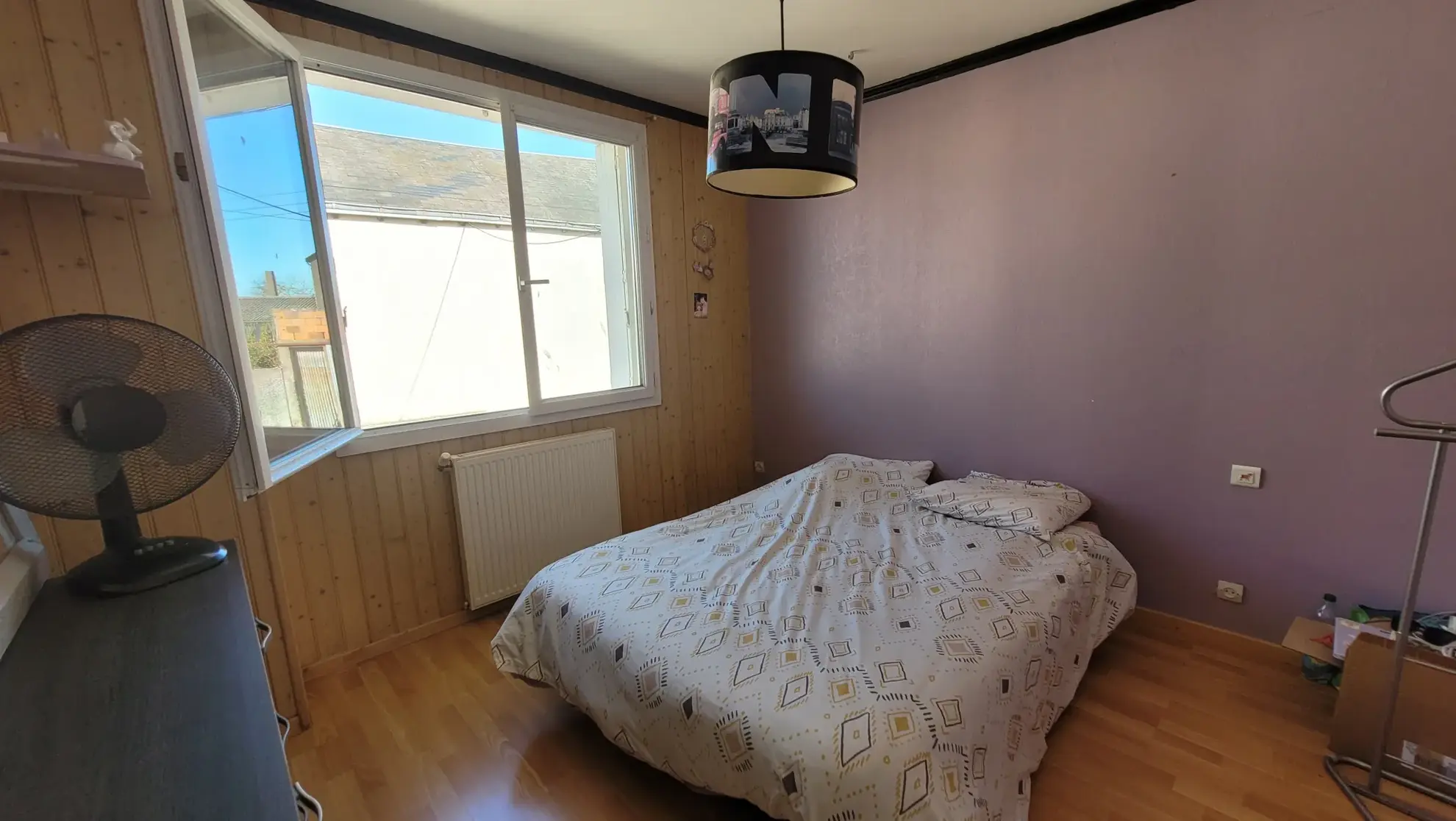 Maison de Ville à Vendre à La Plaine – 5 Chambres, Garage, Équipements Économiques 