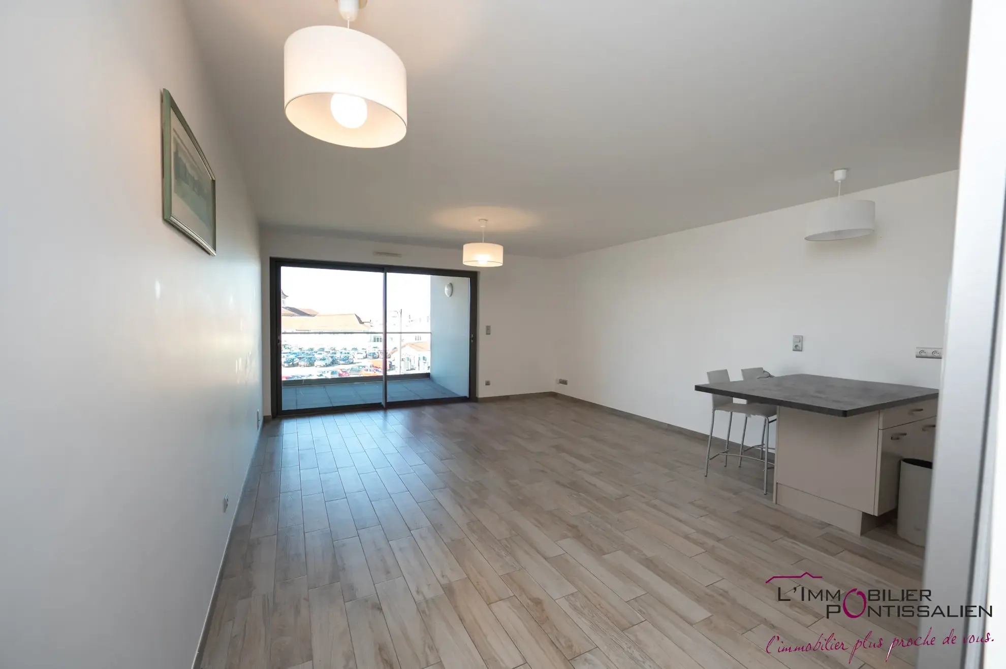 Appartement récent avec terrasse, cave et garage à Pontarlier proche centre-ville 