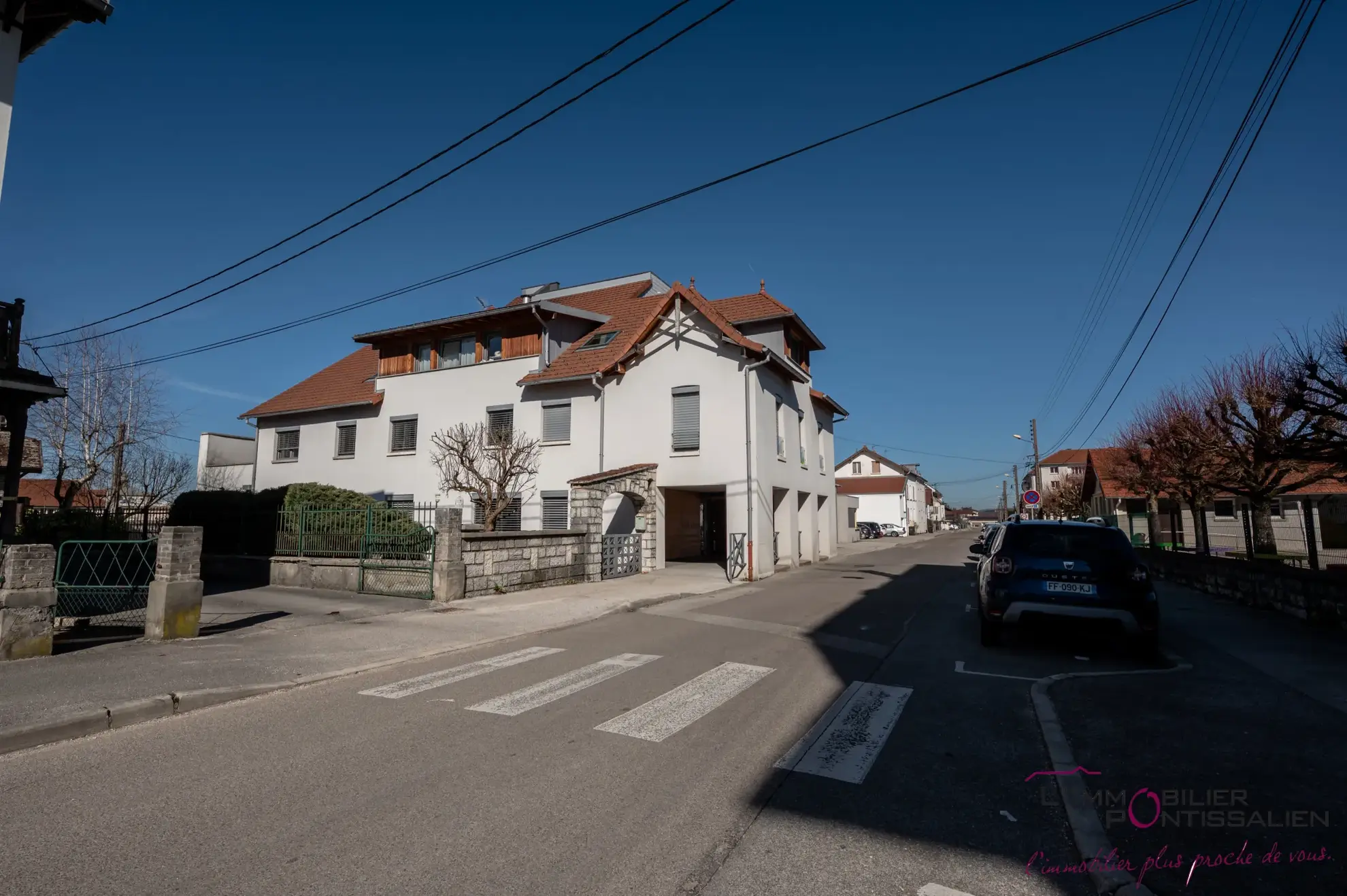 Appartement récent avec terrasse, cave et garage à Pontarlier proche centre-ville 