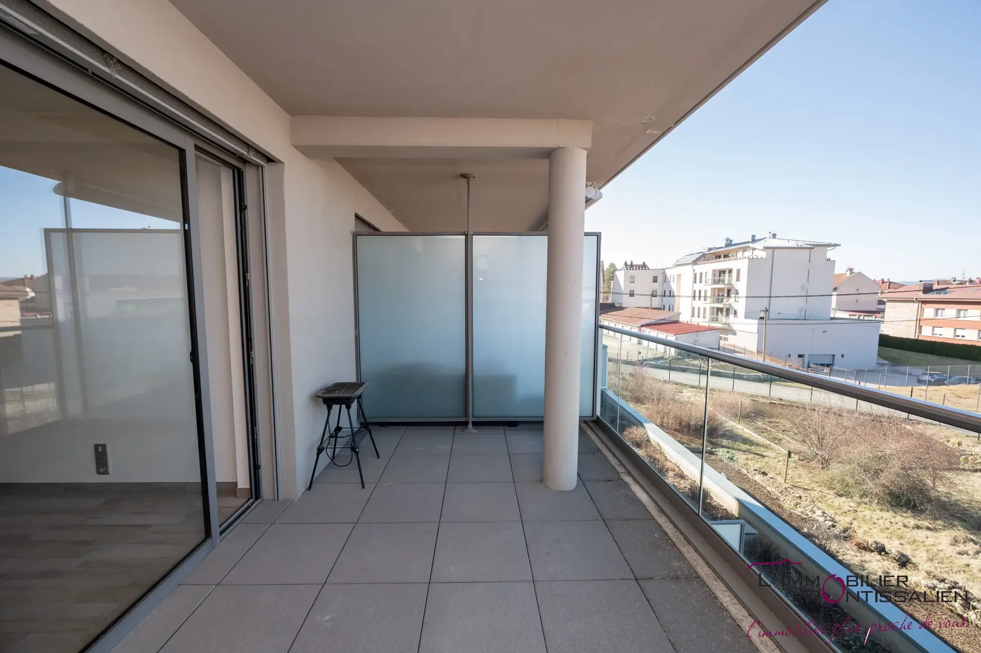 Appartement récent avec terrasse, cave et garage à Pontarlier proche centre-ville 