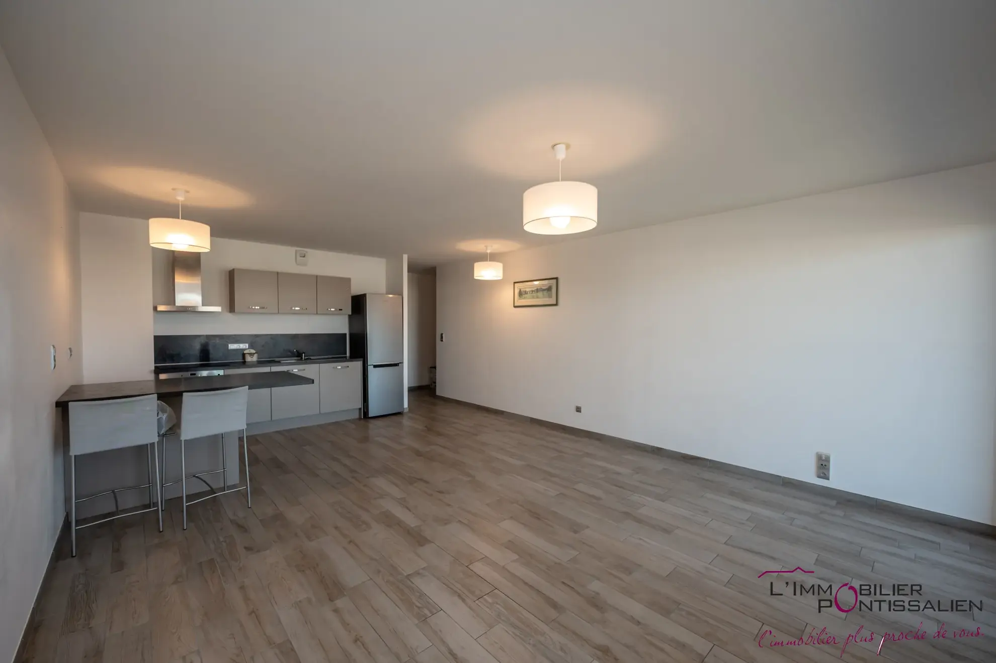 Appartement récent avec terrasse, cave et garage à Pontarlier proche centre-ville 