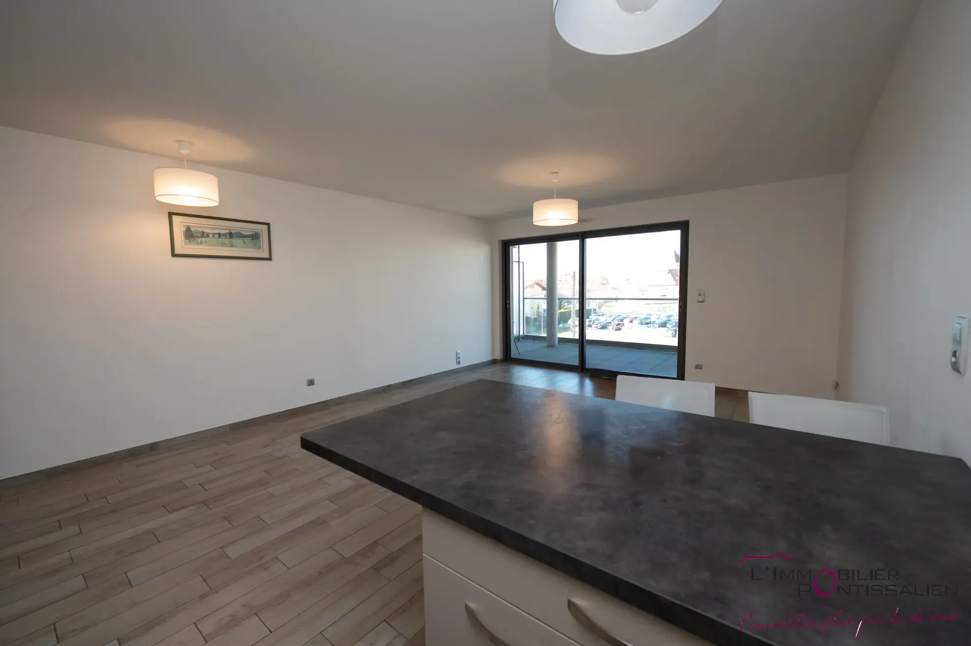 Appartement récent avec terrasse, cave et garage à Pontarlier proche centre-ville 