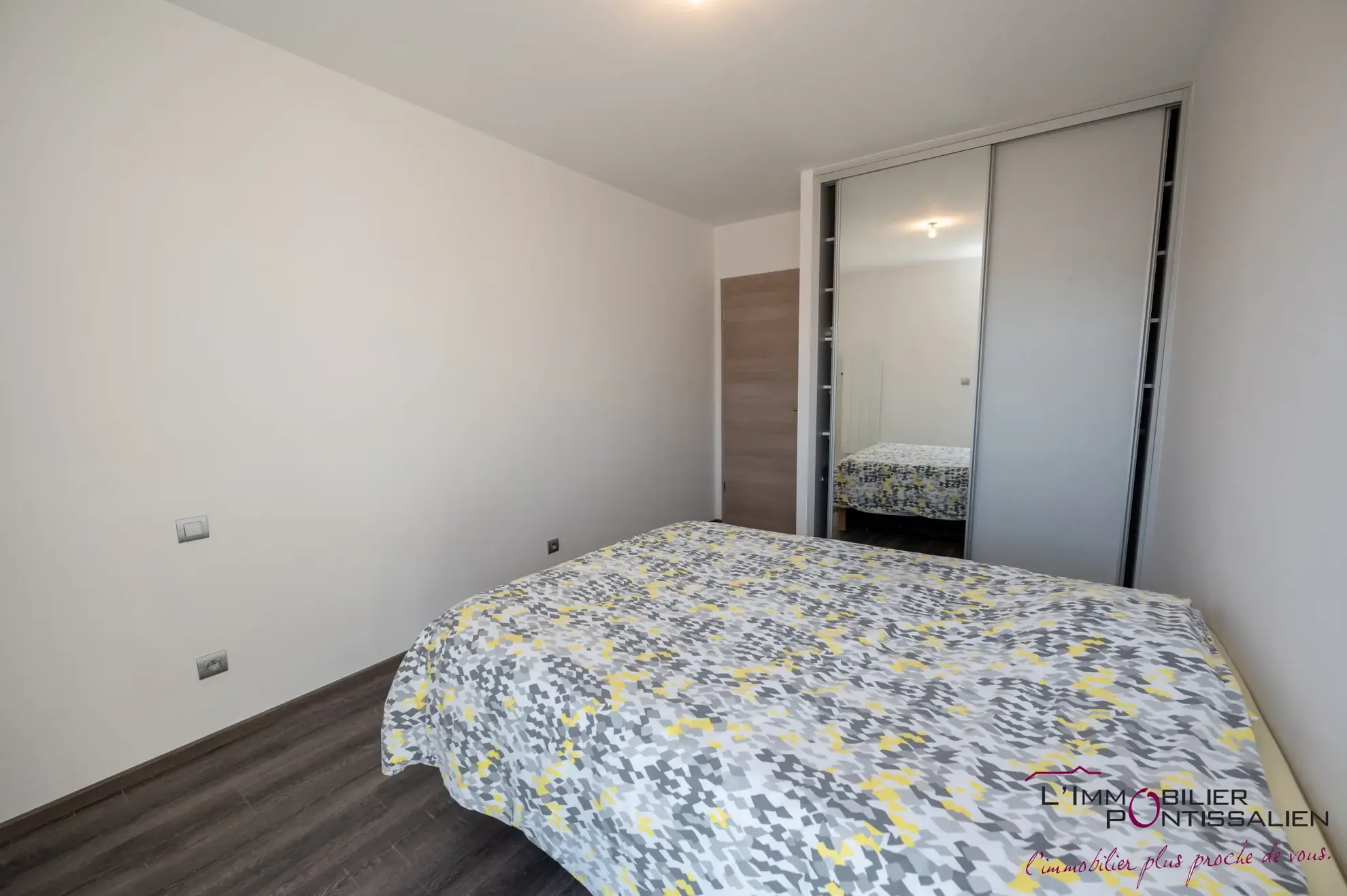 Appartement récent avec terrasse, cave et garage à Pontarlier proche centre-ville 