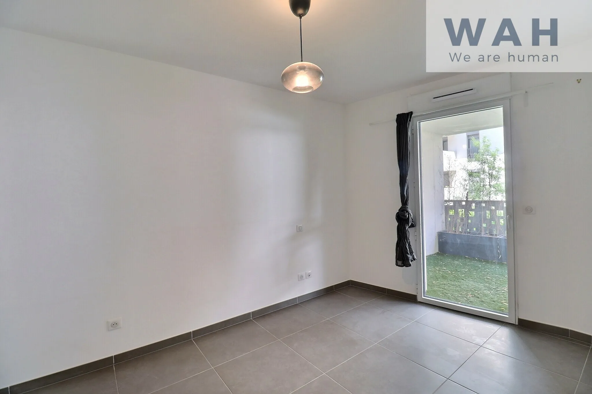 Vente d'un appartement 2 pièces à Montpellier proximité commerces et tramway 