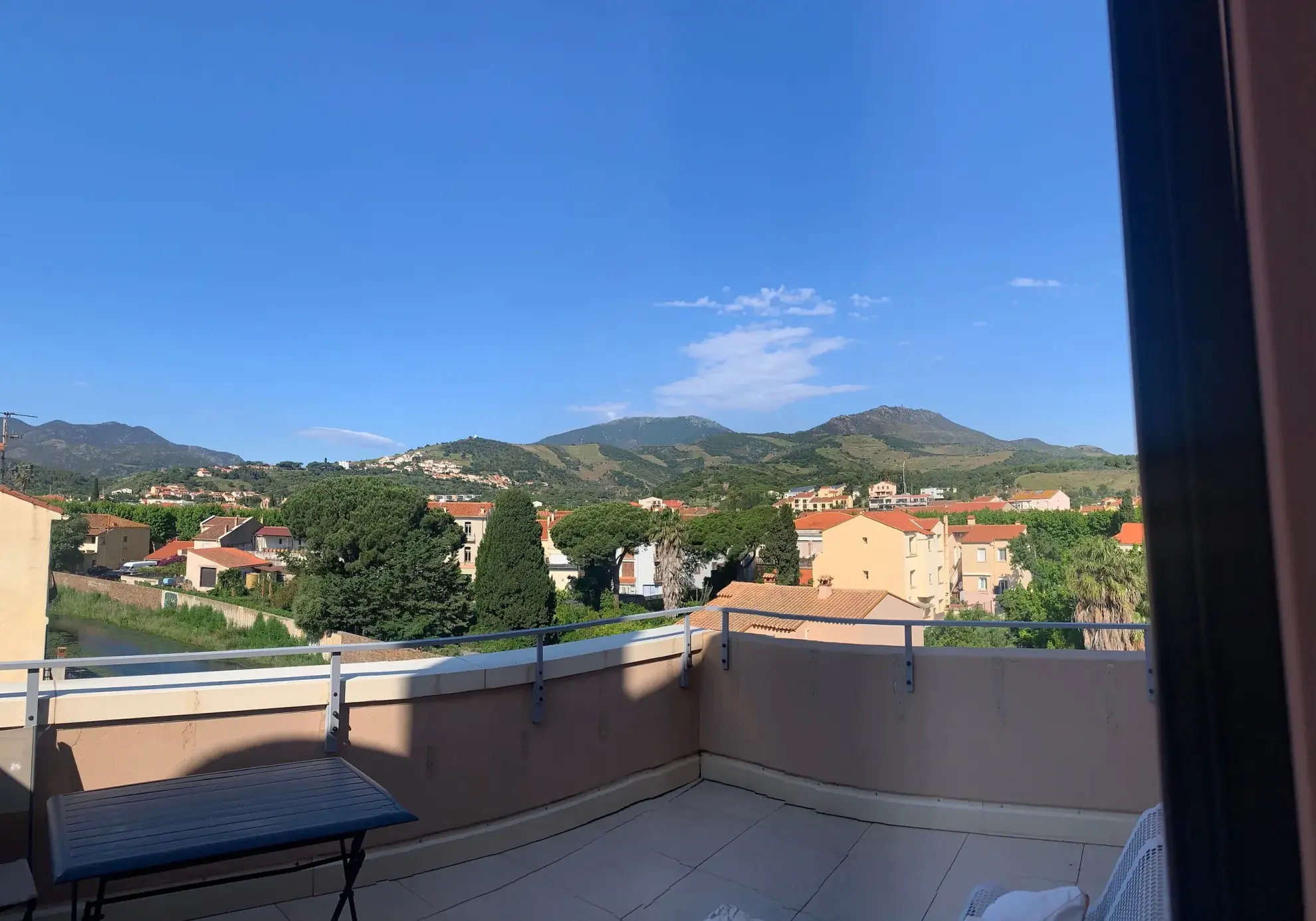 Appartement T1 rénové avec terrasse à Banyuls-sur-Mer - Vue exceptionnelle 