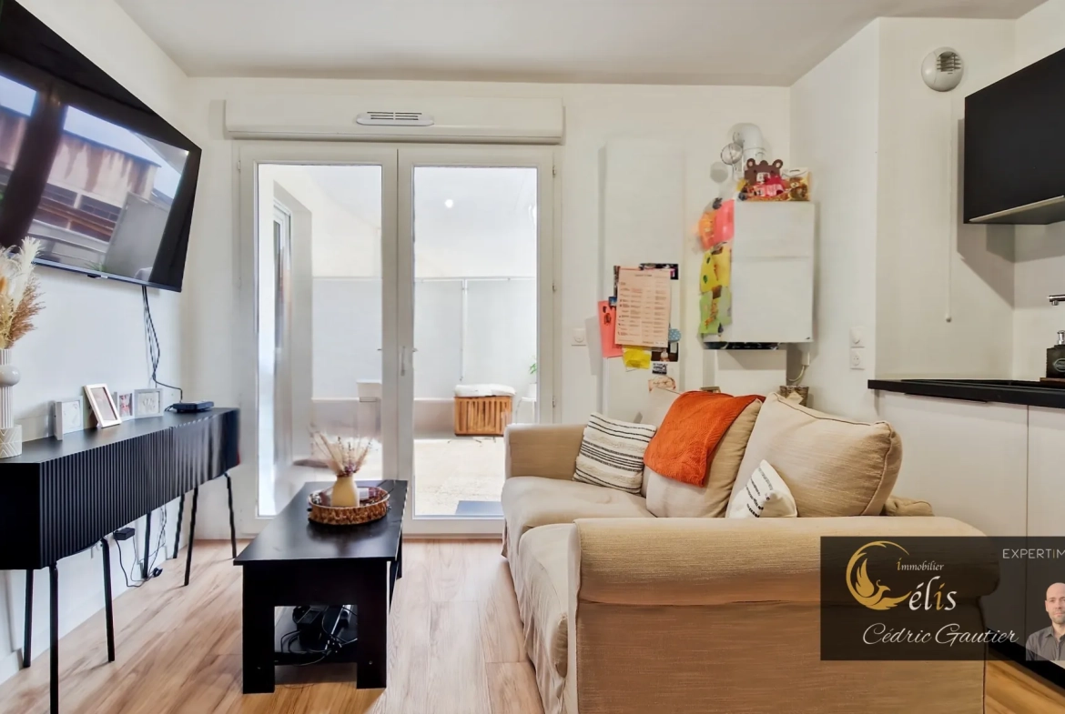 Appartement T3 de 37m² avec terrasse à Givors, récent de 2023 