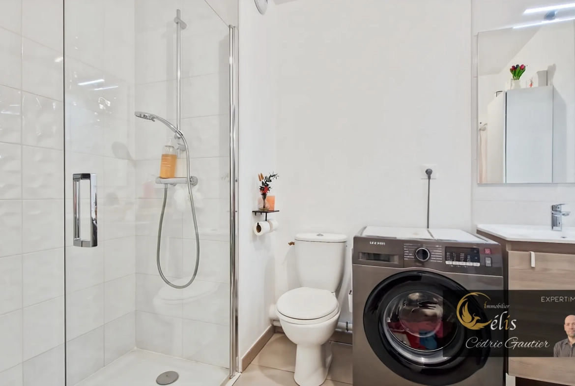 Appartement T3 de 37m² avec terrasse à Givors, récent de 2023 