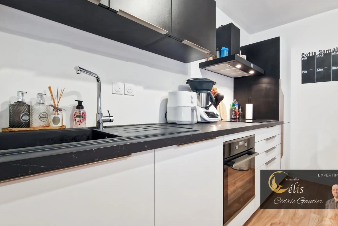 Appartement T3 de 37m² avec terrasse à Givors, récent de 2023 