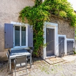 Appartement de 57 m² avec 2 chambres, cour et parking proche Gambais