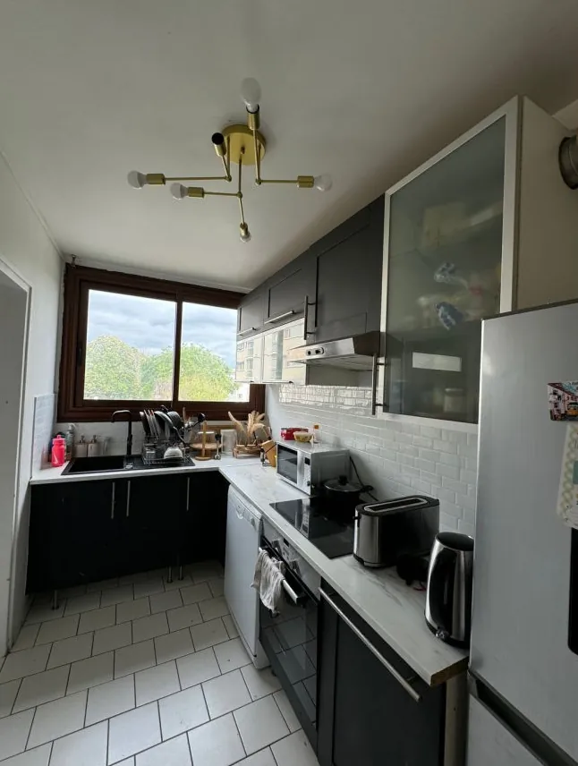 Appartement T5 à vendre à Carrières-Sur-Seine - Opportunité d'achat aux enchères 