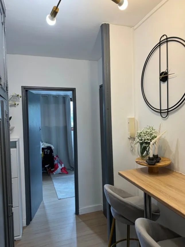 Appartement T5 à vendre à Carrières-Sur-Seine - Opportunité d'achat aux enchères 