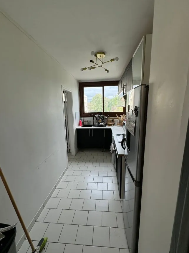 Appartement T5 à vendre à Carrières-Sur-Seine - Opportunité d'achat aux enchères 