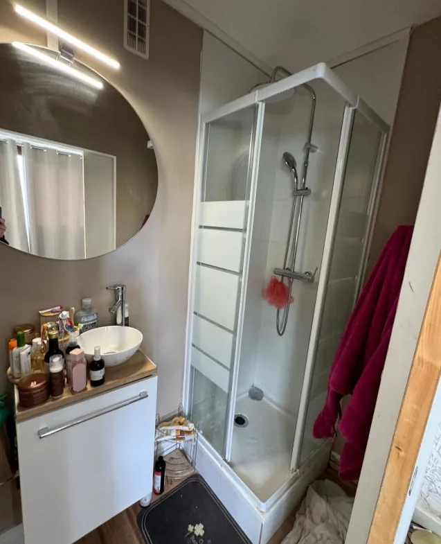 Appartement T5 à vendre à Carrières-Sur-Seine - Opportunité d'achat aux enchères 