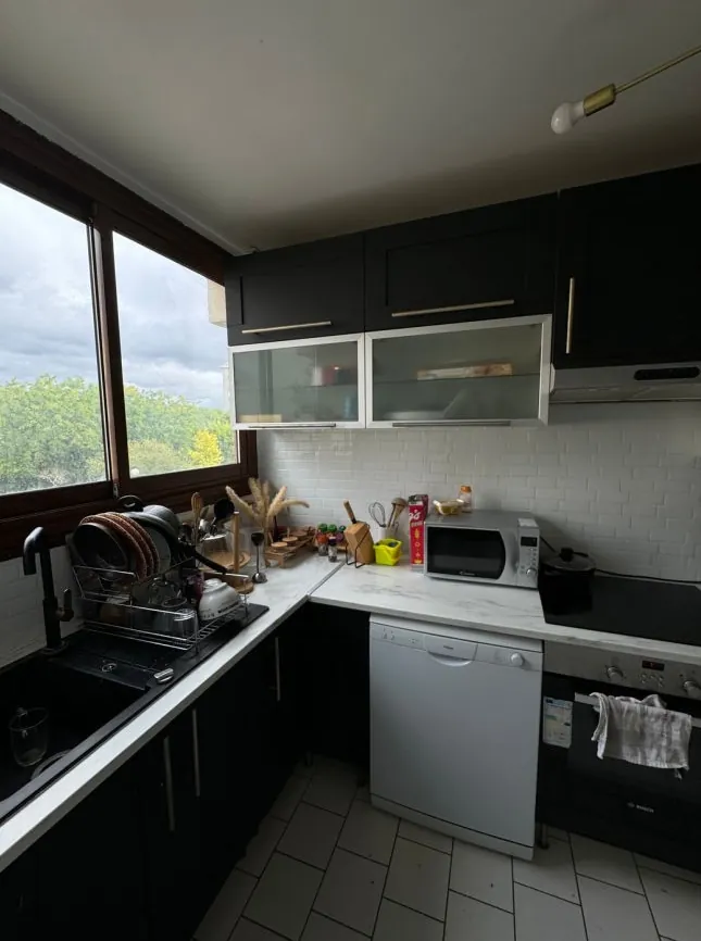 Appartement T5 à vendre à Carrières-Sur-Seine - Opportunité d'achat aux enchères 