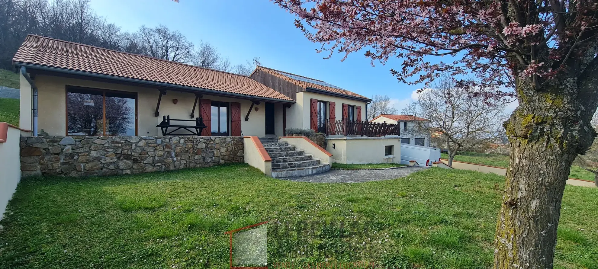 Maison 170 m² avec piscine et grand terrain à Brioude 