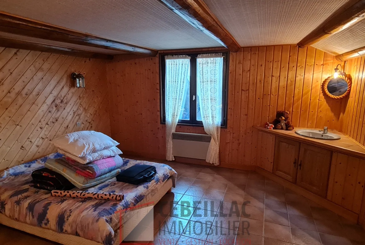 Maison 170 m² avec piscine et grand terrain à Brioude 