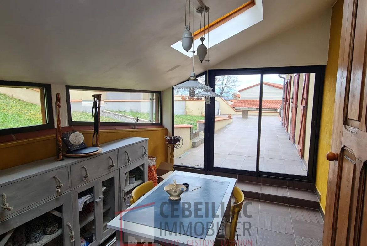 Maison 170 m² avec piscine et grand terrain à Brioude 