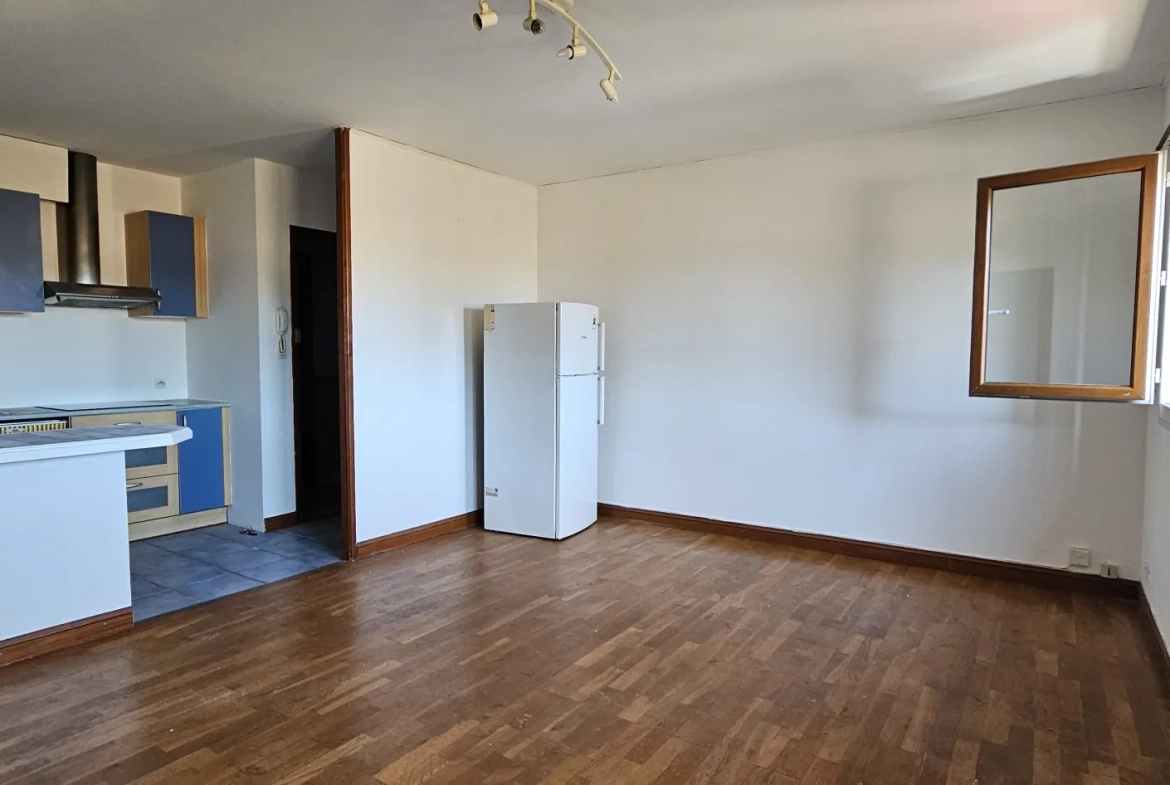 Studio avec garage et cellier à vendre à Carcassonne - Emplacement privilégié 