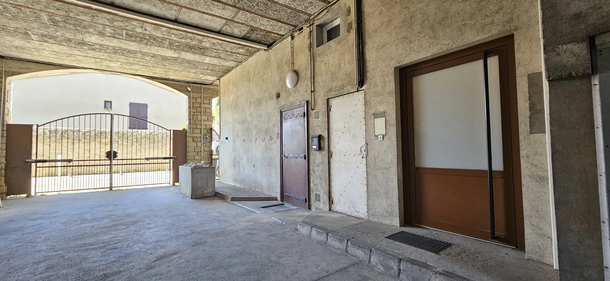 Studio avec garage et cellier à vendre à Carcassonne - Emplacement privilégié 