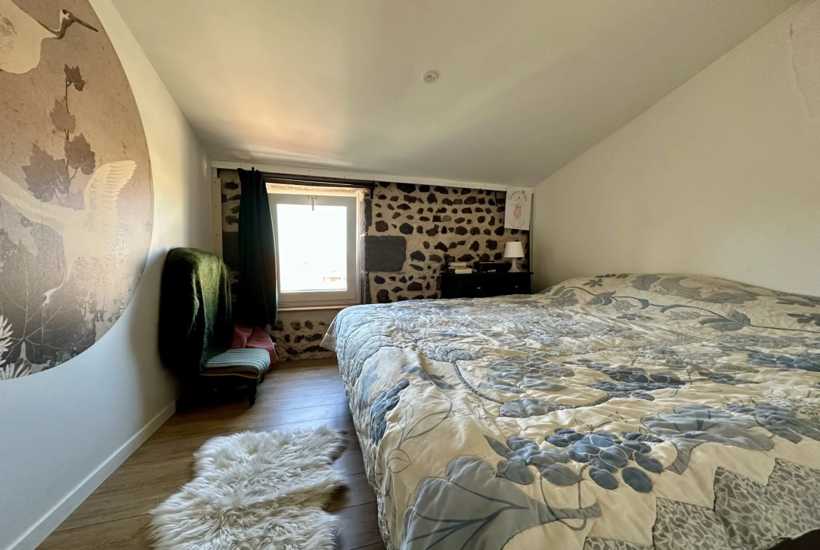 Maison à vendre à Beaumont centre avec terrasse et rénovations récentes 