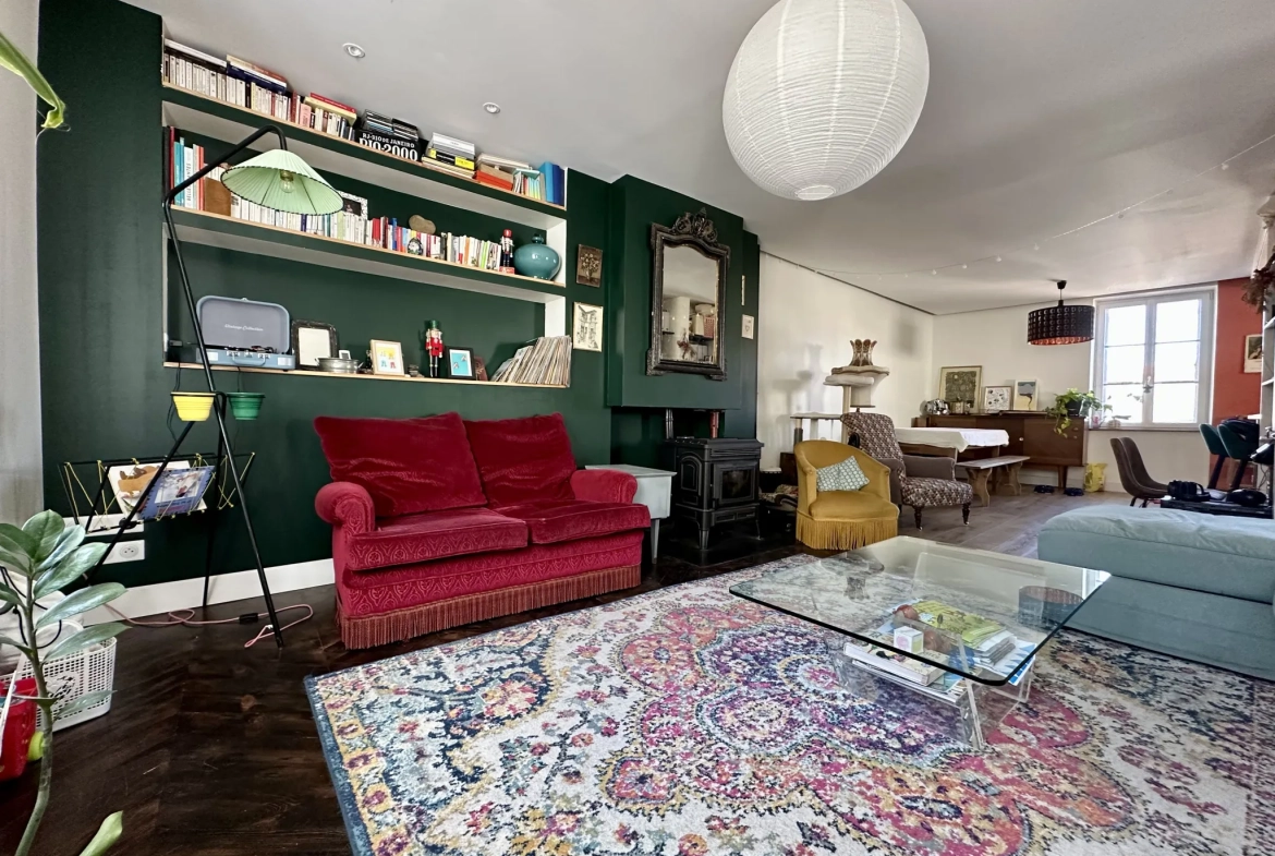 Maison à vendre à Beaumont centre avec terrasse et rénovations récentes 