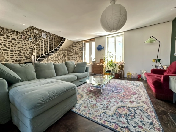 Maison à vendre à Beaumont centre avec terrasse et rénovations récentes